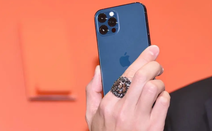 太和苹果手机维修分享iPhone12系列重启方法教程 